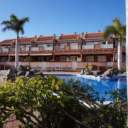 La Hacienda Holiday طوستا ديل سيلونثيو